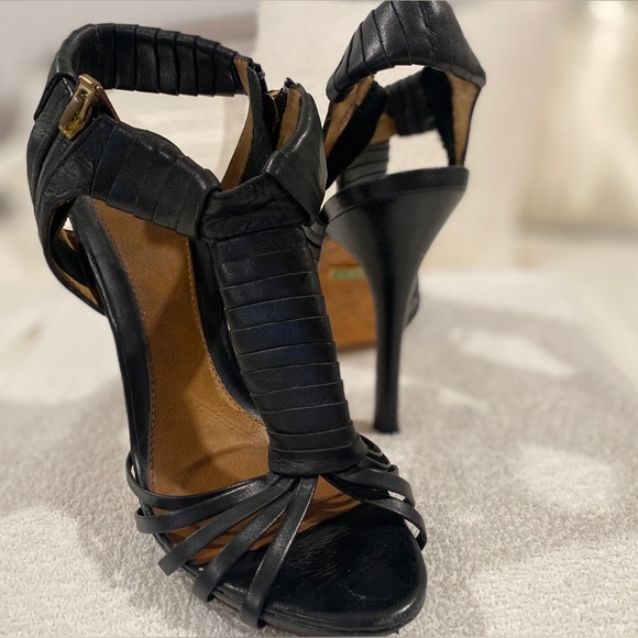 L.A.M.B. Zada Black Strappy Heels - Size 8.5 - Picture 3 of 5